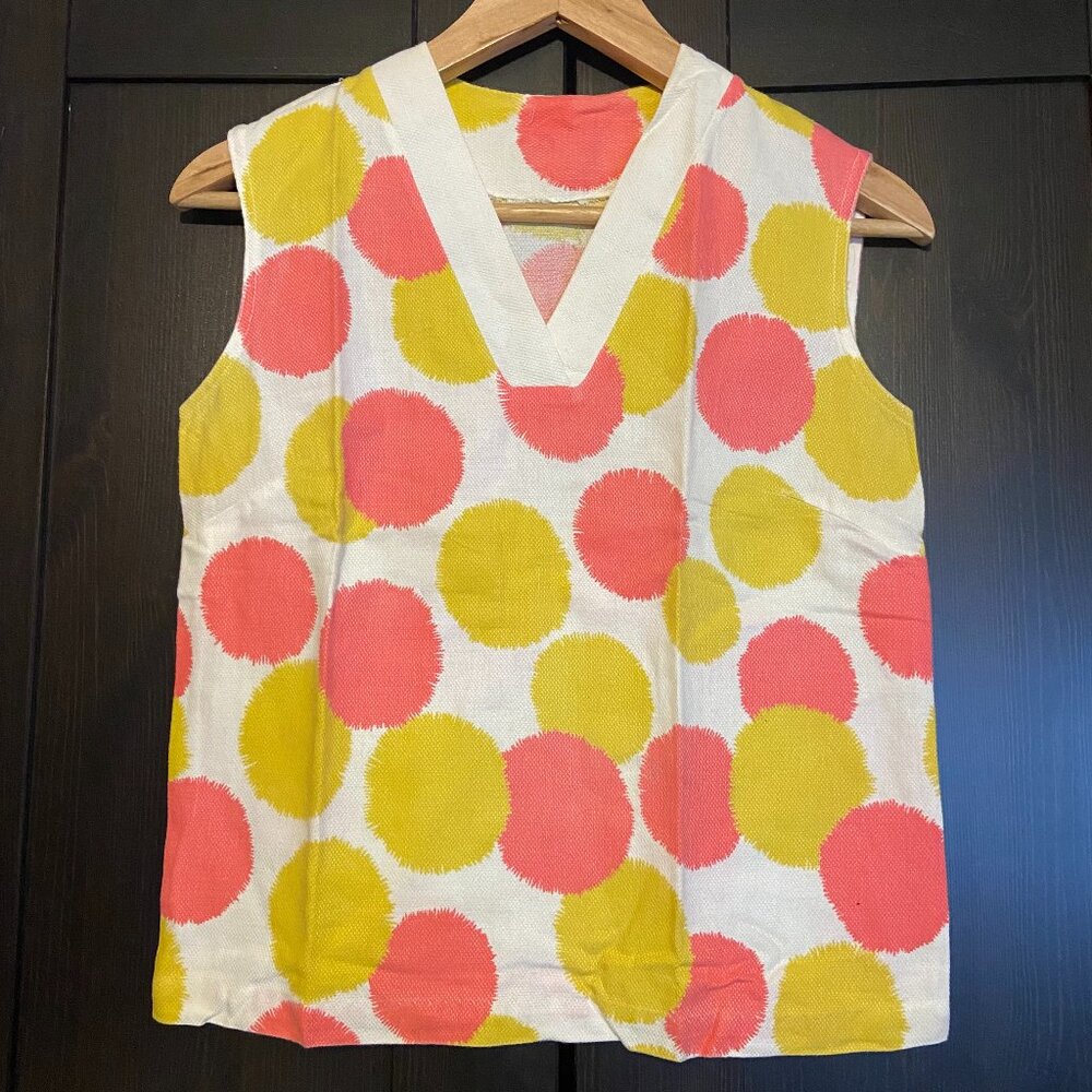 Amazing Vintage V neck tank. No tags. Ikat-style polka dot design. 1960 to1970.